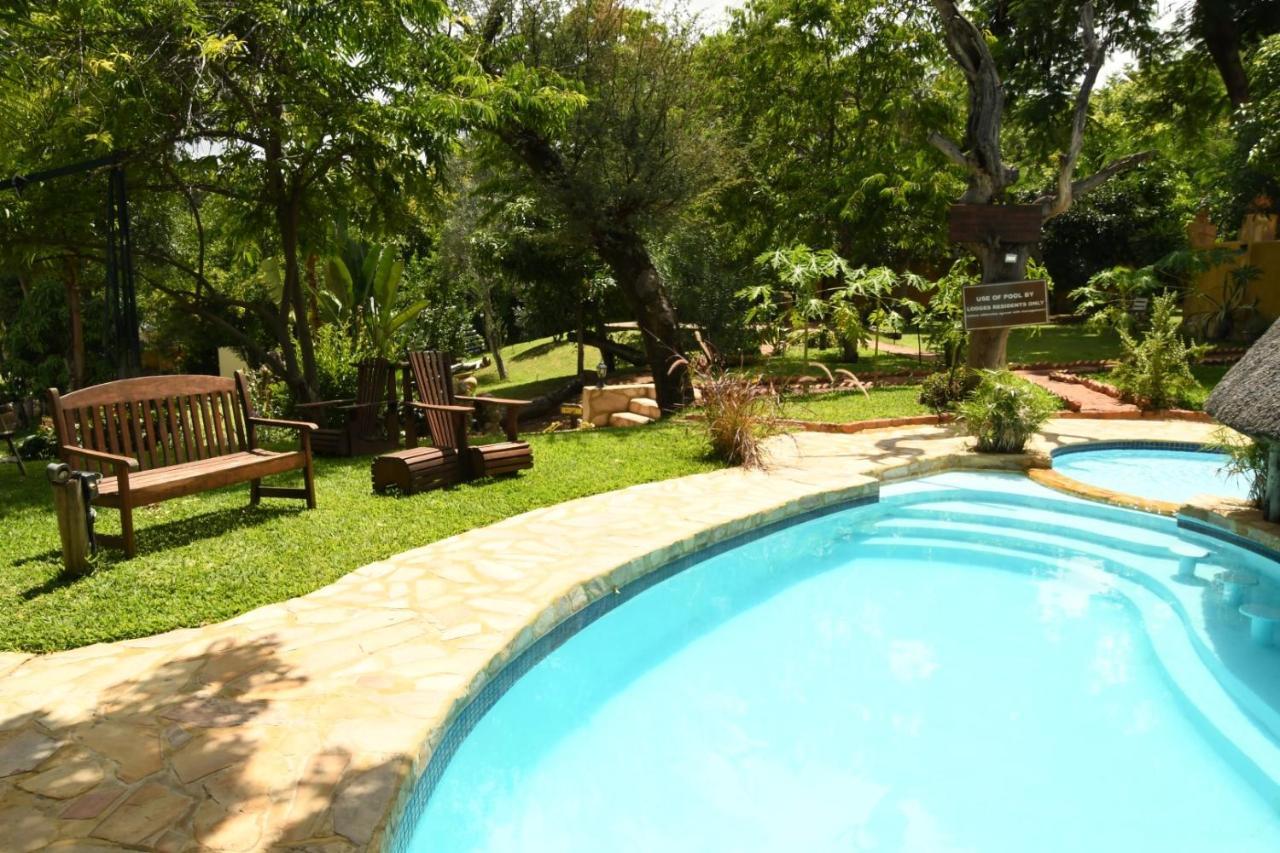 Tambuti Lodge Rundu Exteriör bild
