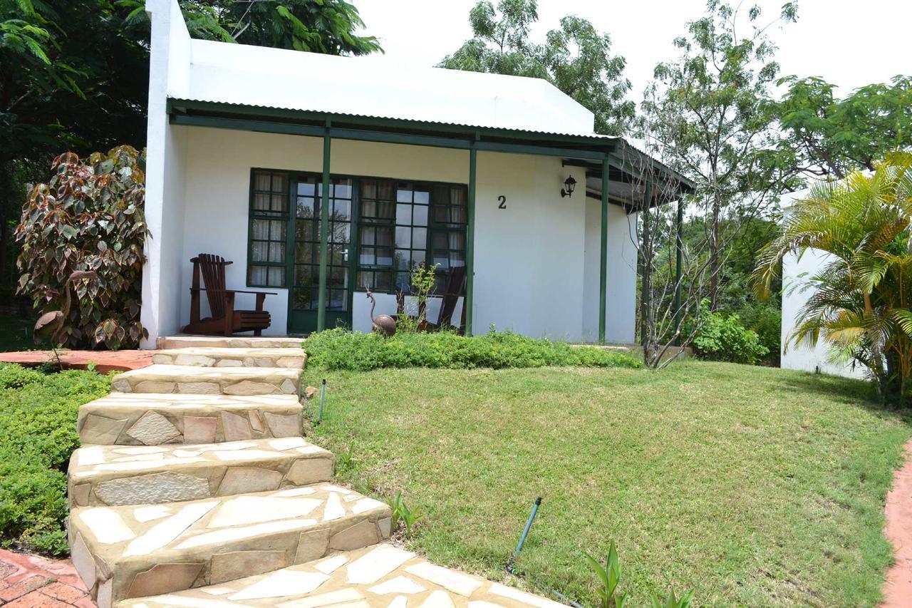 Tambuti Lodge Rundu Exteriör bild