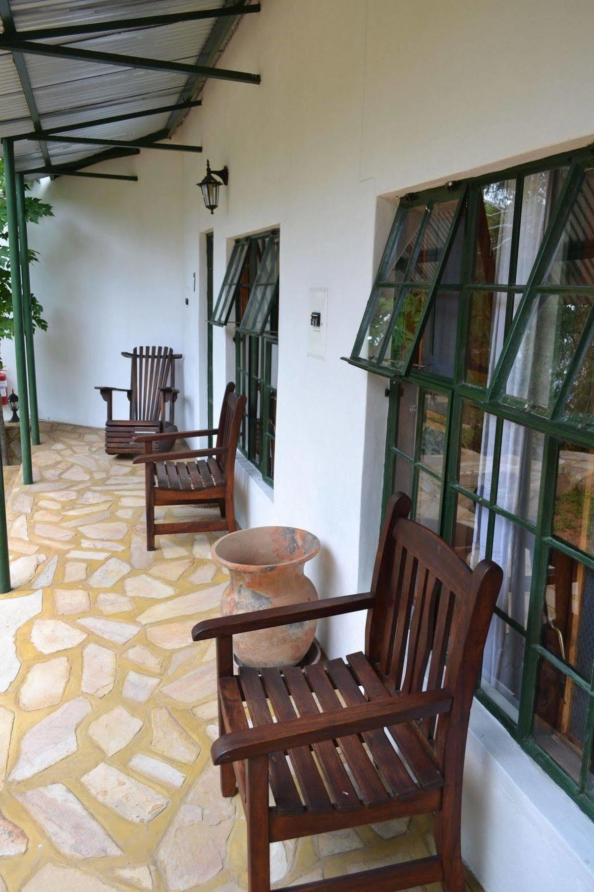 Tambuti Lodge Rundu Exteriör bild