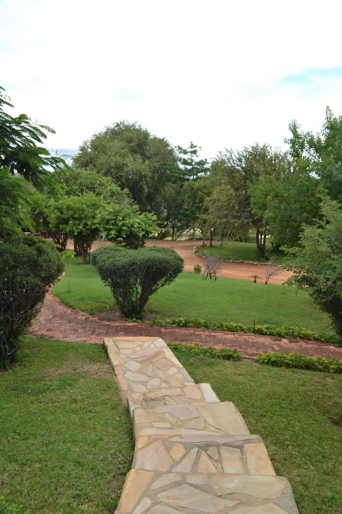 Tambuti Lodge Rundu Exteriör bild